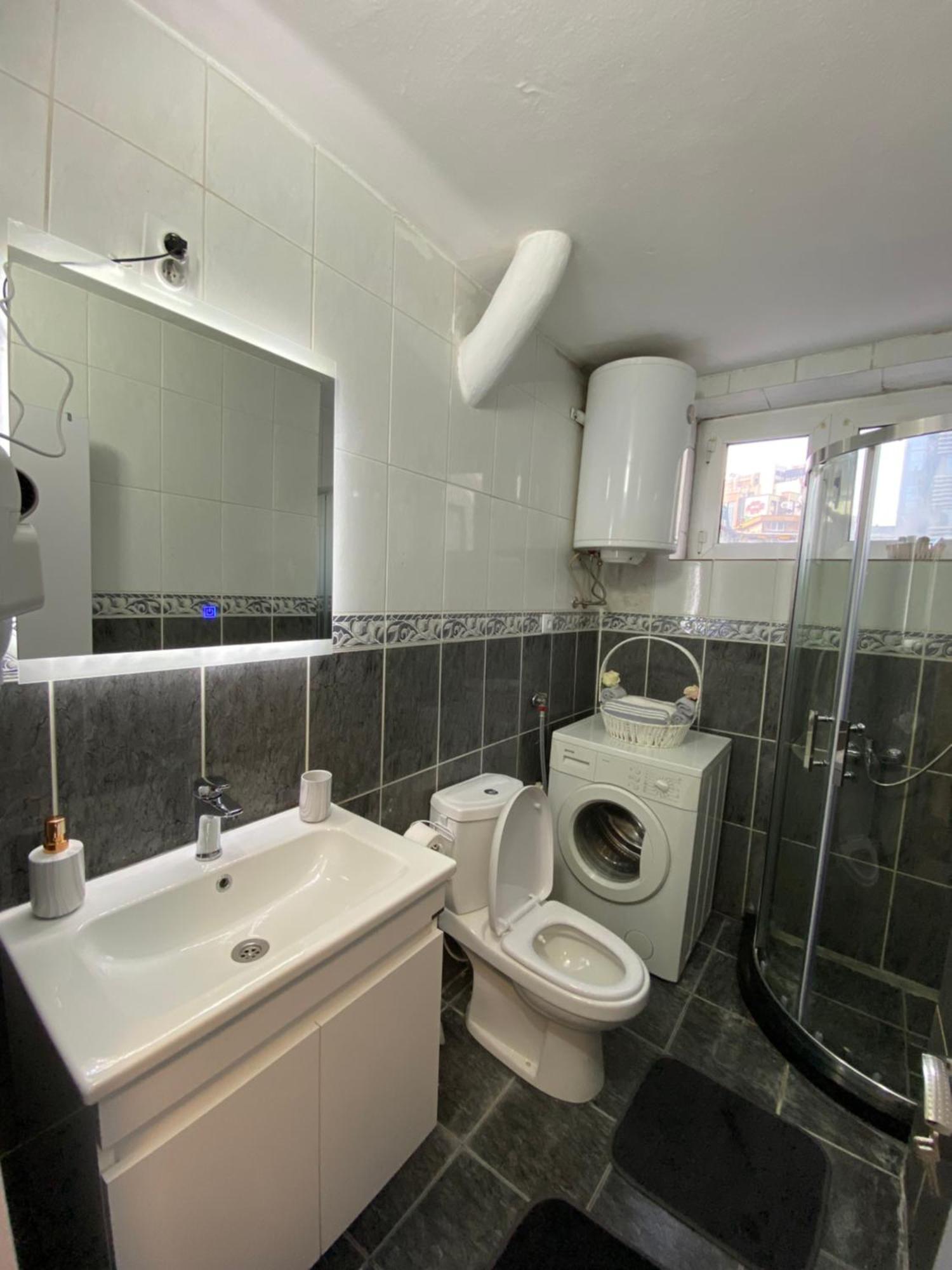 Hotspot Apartments - City Center Priština Exteriér fotografie