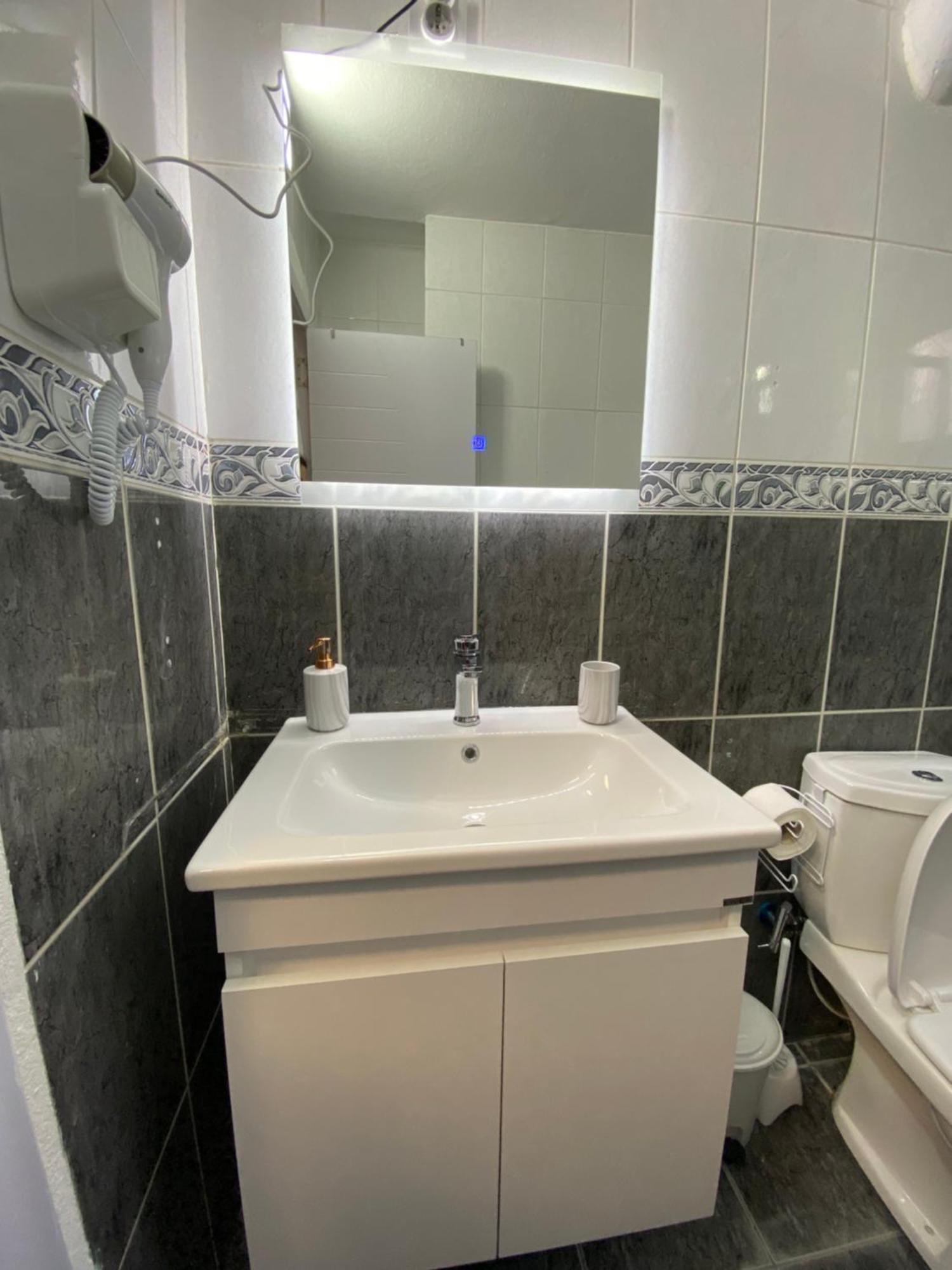 Hotspot Apartments - City Center Priština Exteriér fotografie